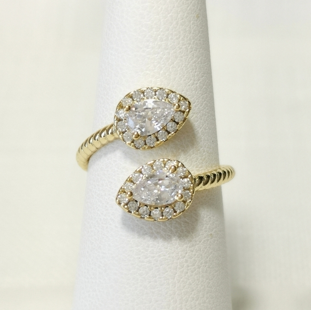 14k Gold teardrop pear cut cz ring Toi et Moi Bypass design size 6 ๐ - Picture 7 of 7